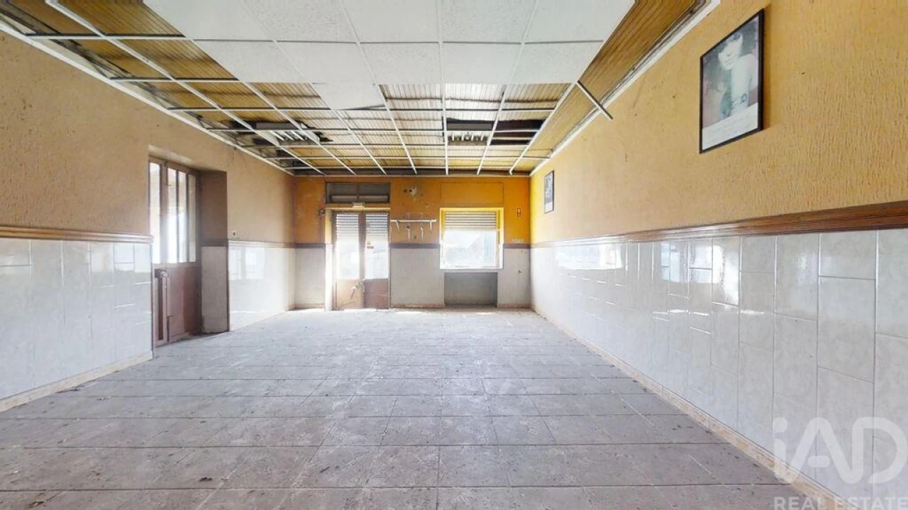 Moradia T8 para Venda em Bougado (São Martinho e Santiago) Foto 24