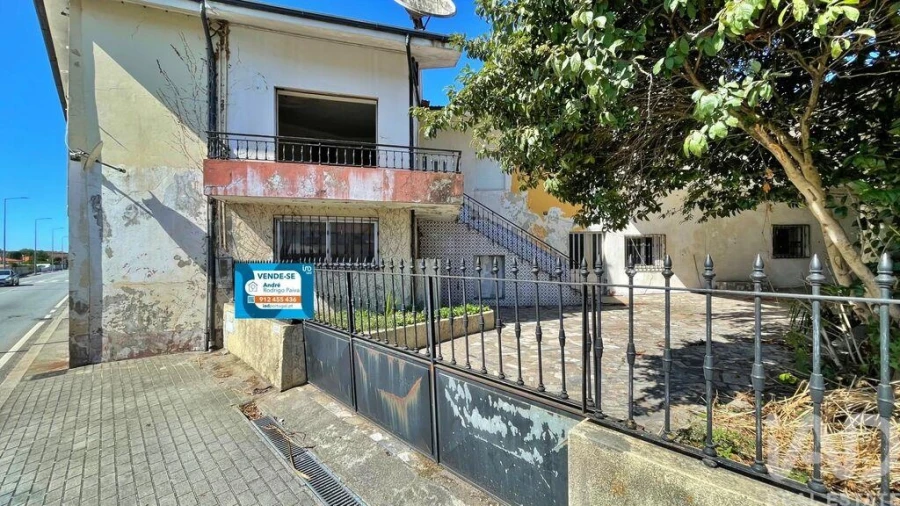 Moradia T8 para Venda em Bougado (São Martinho e Santiago) Foto 5