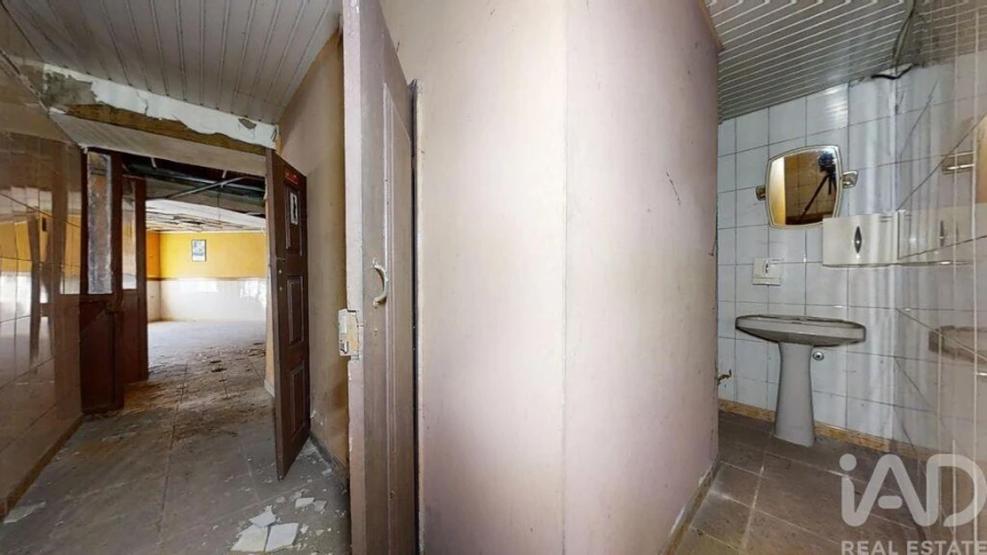 Moradia T8 para Venda em Bougado (São Martinho e Santiago) Foto 19