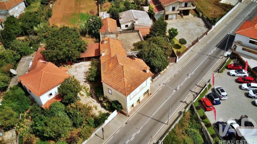 Moradia T8 para Venda em Bougado (São Martinho e Santiago) Foto 3