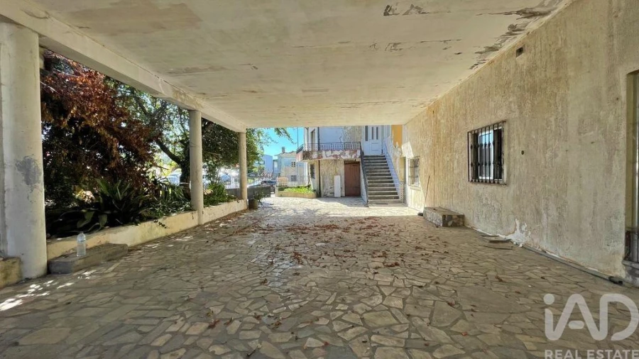 Moradia T8 para Venda em Bougado (São Martinho e Santiago) Foto 7