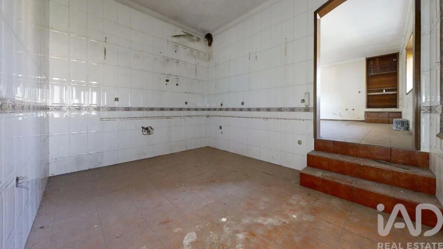 Moradia T8 para Venda em Bougado (São Martinho e Santiago) Foto 32