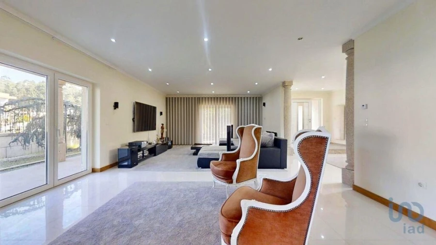 Moradia T4 para Venda em Recezinhos (São Mamede) Foto 7