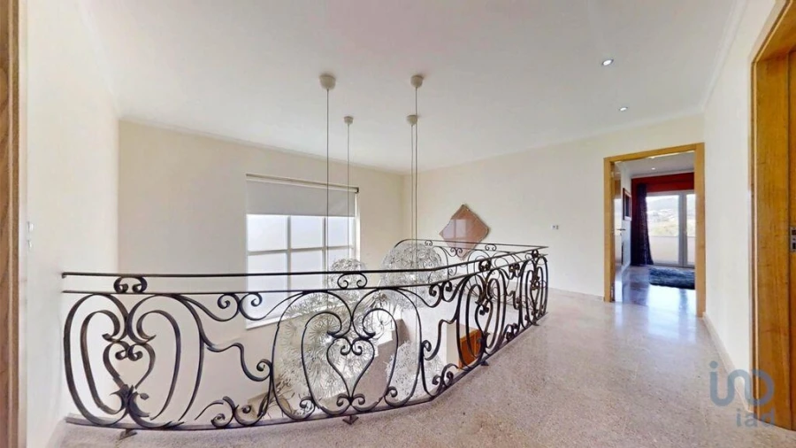 Moradia T4 para Venda em Recezinhos (São Mamede) Foto 12