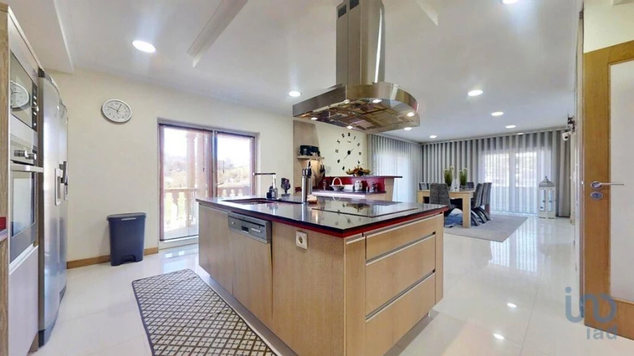 Moradia T4 para Venda em Recezinhos (São Mamede) Foto 11