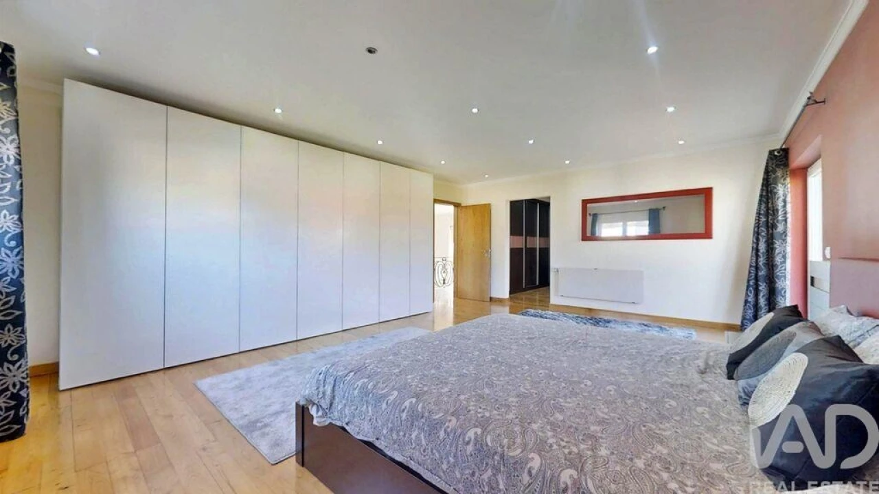 Moradia T4 para Venda em Recezinhos (São Mamede) Foto 16