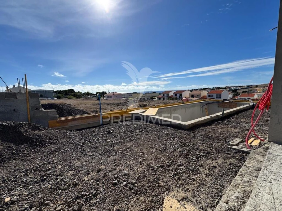 Moradia T3 para Venda em Porto Santo Foto 8