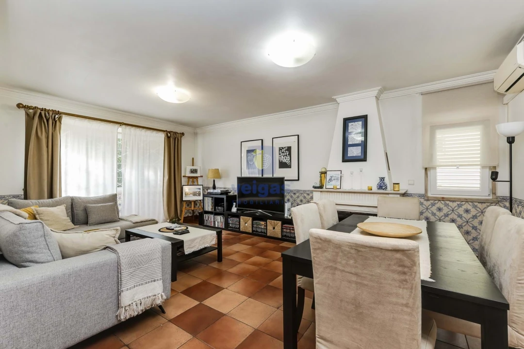 Moradia T4 para Venda em Santo Antão e São Julião do Tojal Foto 14