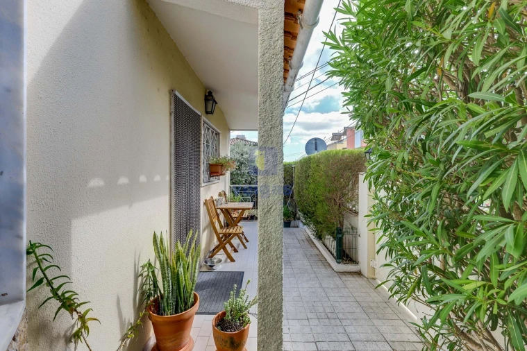 Moradia T4 para Venda em Santo Antão e São Julião do Tojal Foto 17