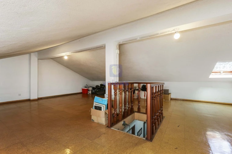 Moradia T4 para Venda em Santo Antão e São Julião do Tojal Foto 42