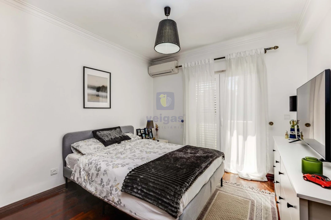 Moradia T4 para Venda em Santo Antão e São Julião do Tojal Foto 17