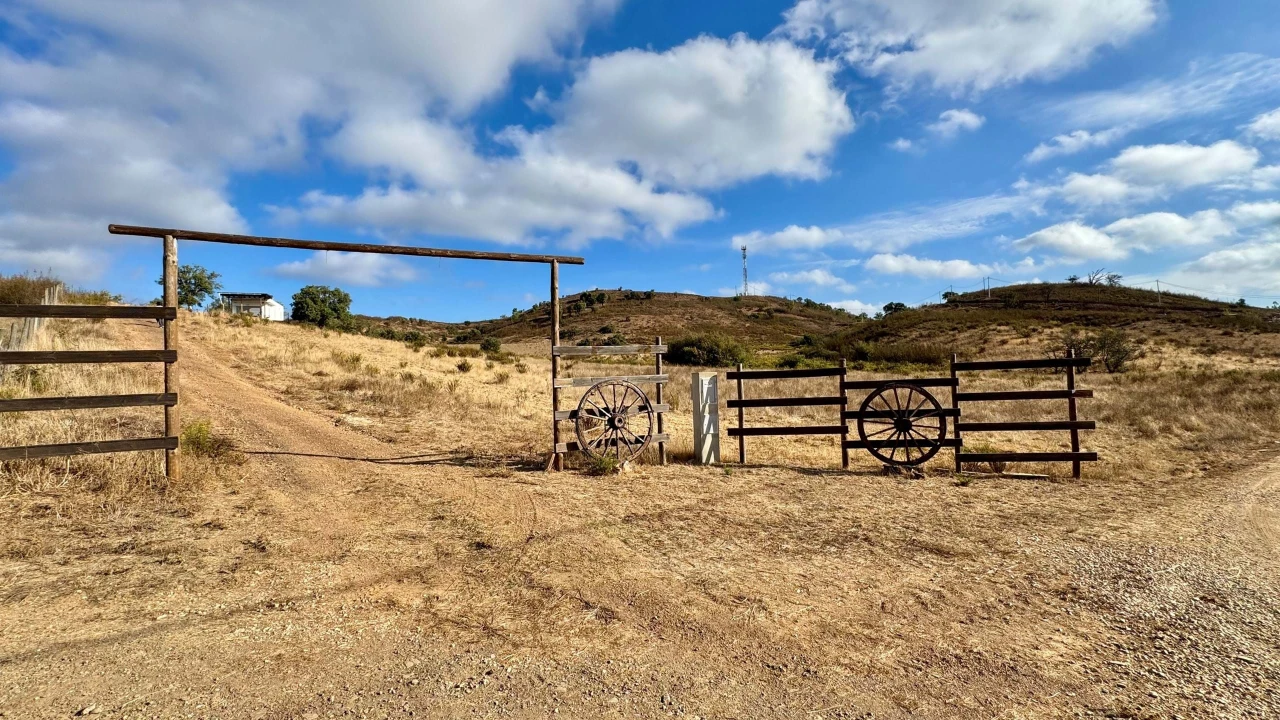 Quinta T1 para Venda em São Marcos da Serra Foto 8