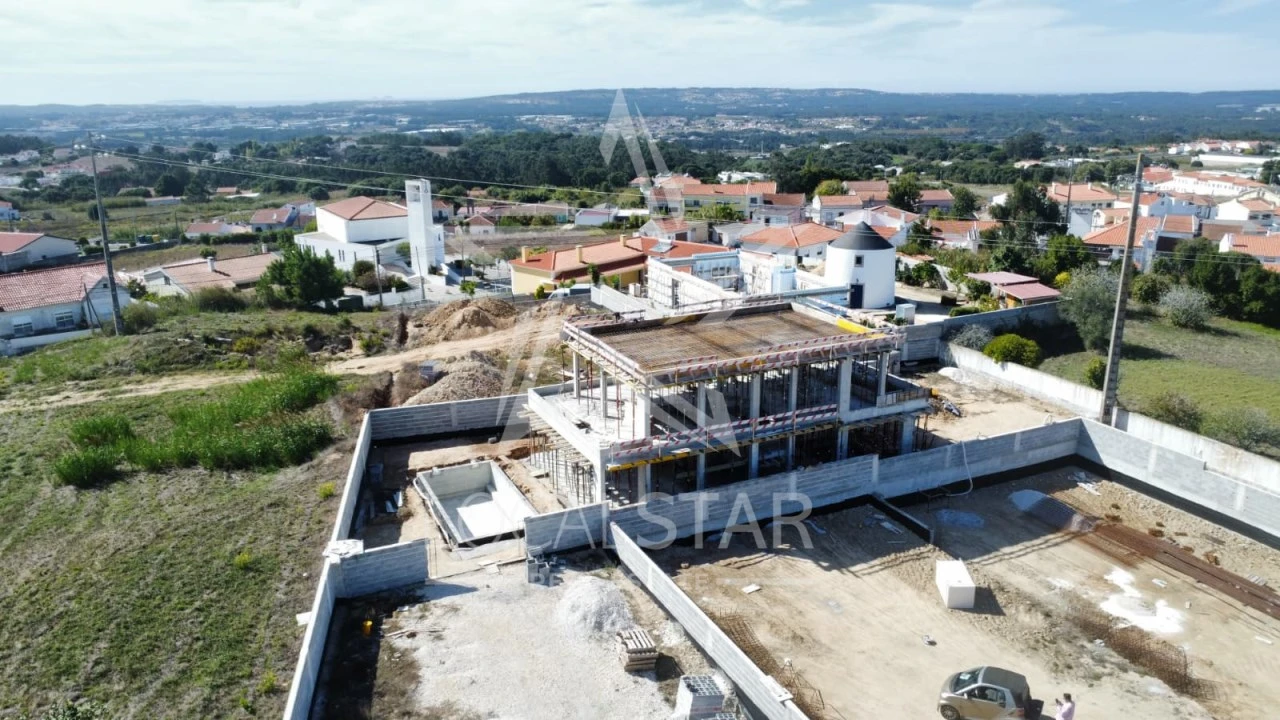 Moradia T3 para Venda em Nossa Senhora do Pópulo, Coto e São Gregório Foto 1