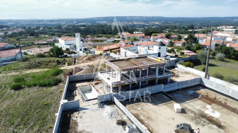 Moradia T3 para Venda em Nossa Senhora do Pópulo, Coto e São Gregório Foto 1