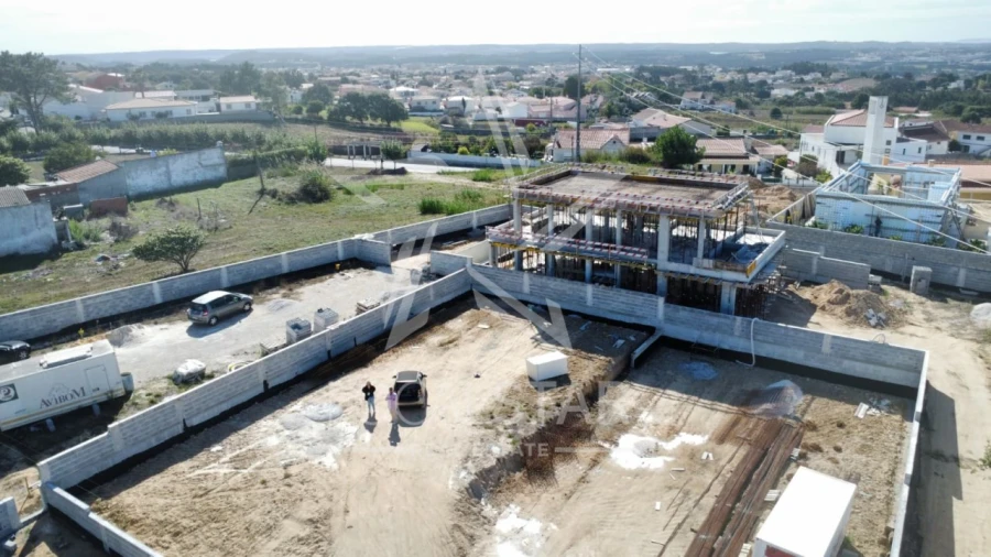 Moradia T3 para Venda em Nossa Senhora do Pópulo, Coto e São Gregório Foto 3