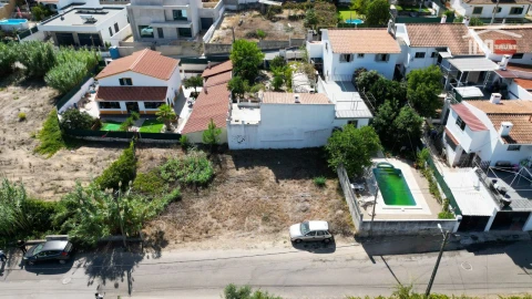 Terreno P/ Prédio para Venda em Azeitão (São Lourenço e São Simão)