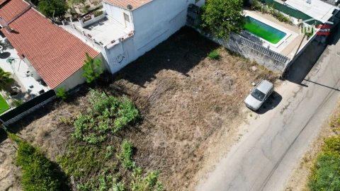 Terreno P/ Prédio para Venda em Azeitão (São Lourenço e São Simão)