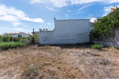 Terreno P/ Prédio para Venda em Azeitão (São Lourenço e São Simão)