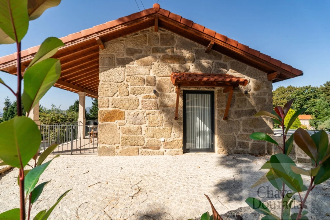 Negócio para Venda em Vouzela e Paços de Vilharigues Foto 4