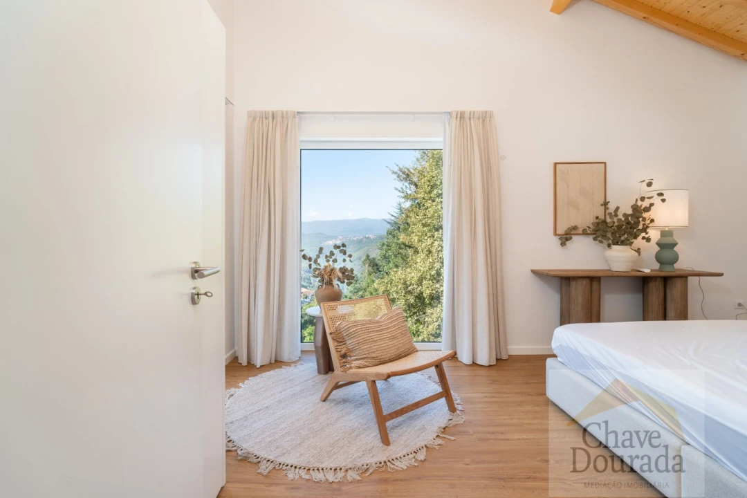 Negócio para Venda em Vouzela e Paços de Vilharigues Foto 11