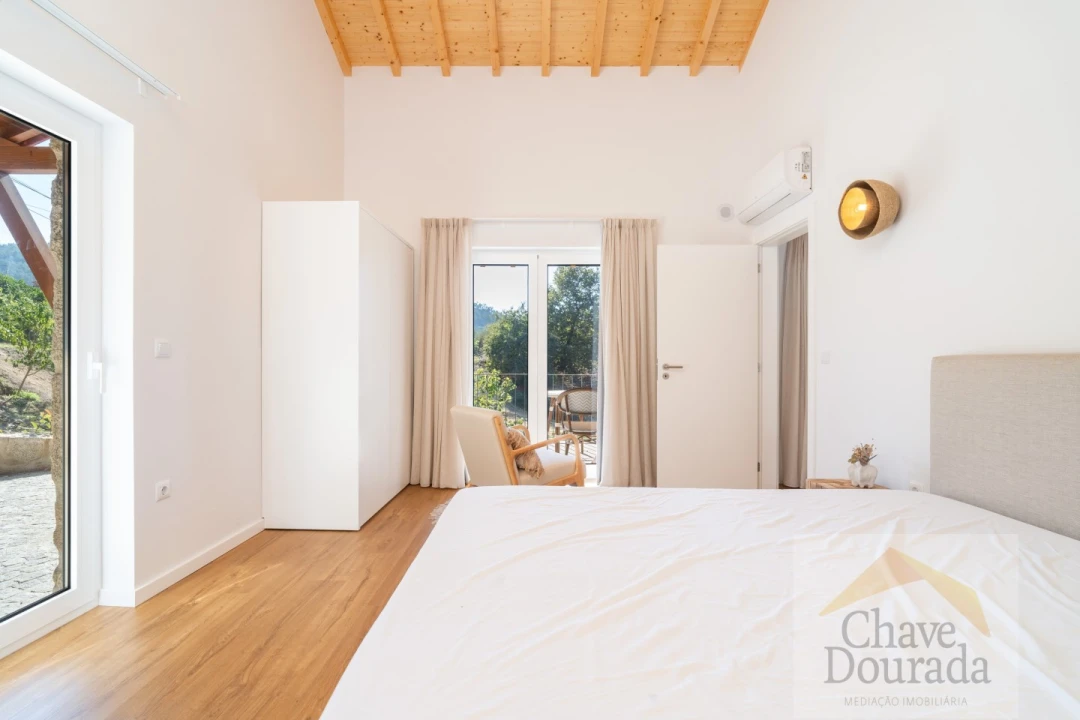 Negócio para Venda em Vouzela e Paços de Vilharigues Foto 18