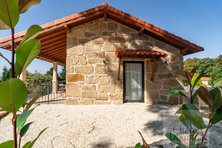 Negócio para Venda em Vouzela e Paços de Vilharigues Foto 4