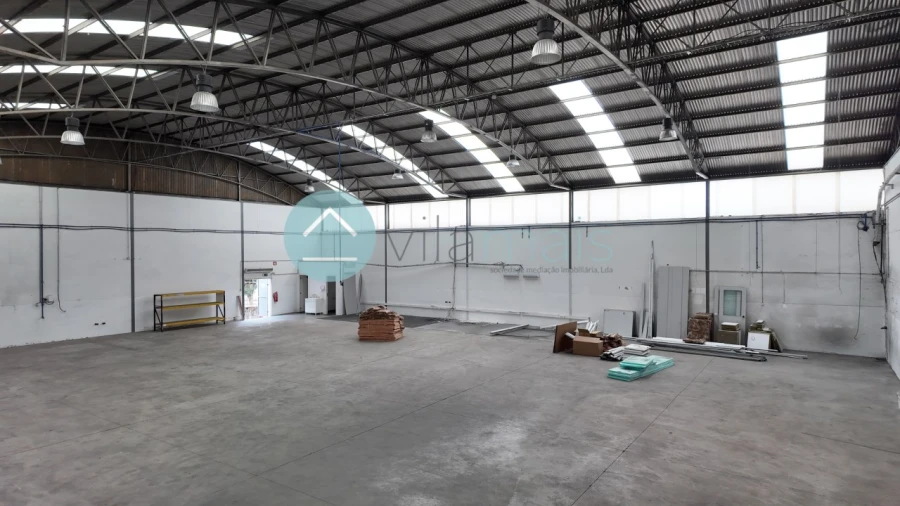 Armazém para Arrendamento em Grijó e Sermonde Foto 7