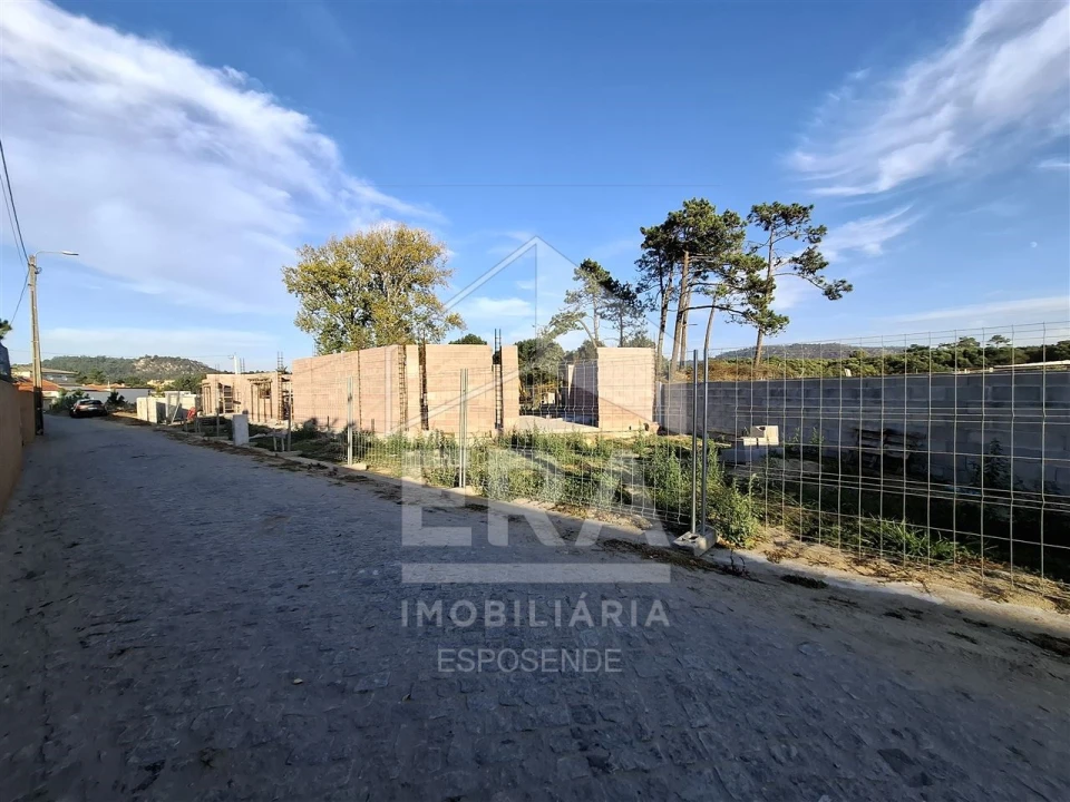 Moradia T3 para Venda em Antas Foto 4