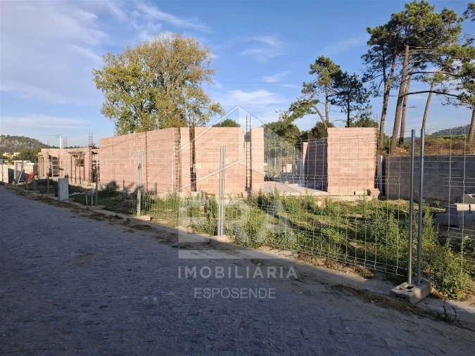 Moradia T3 para Venda em Antas Foto 3