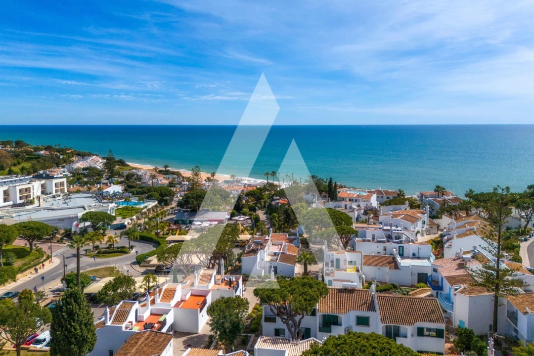 Moradia T3 para Venda em Almancil Foto 7