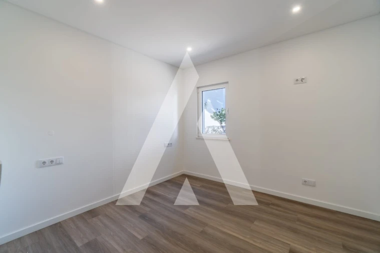 Moradia T3 para Venda em Almancil Foto 14