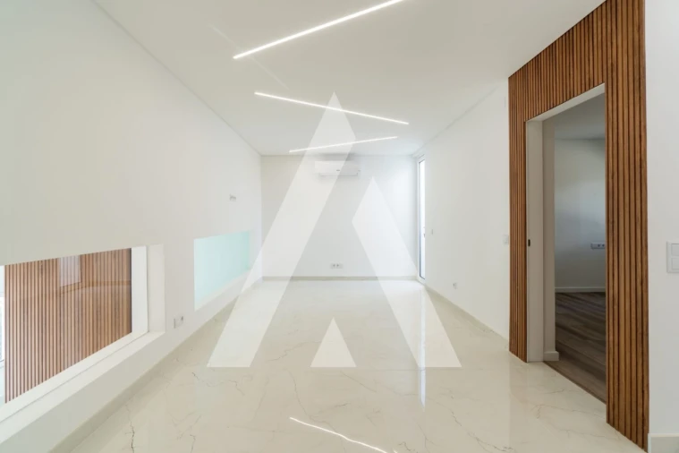 Moradia T3 para Venda em Almancil Foto 32