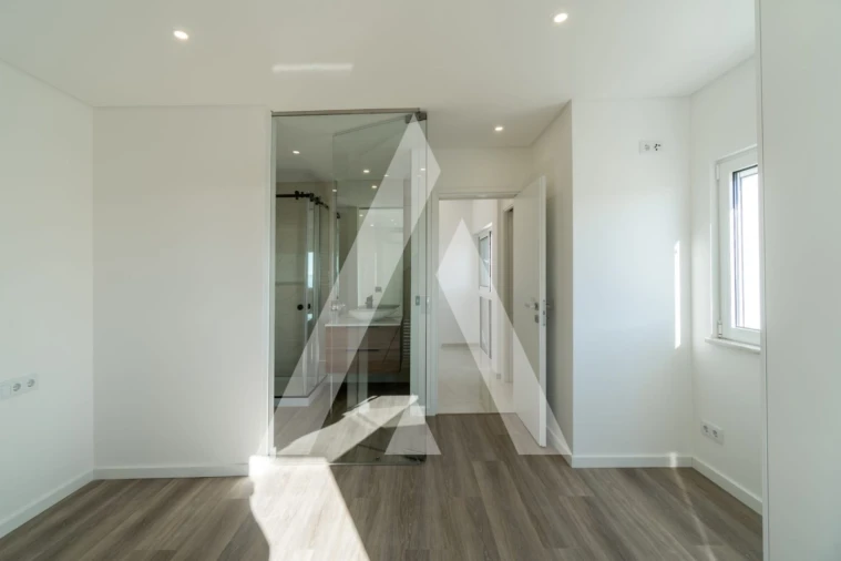 Moradia T3 para Venda em Almancil Foto 37