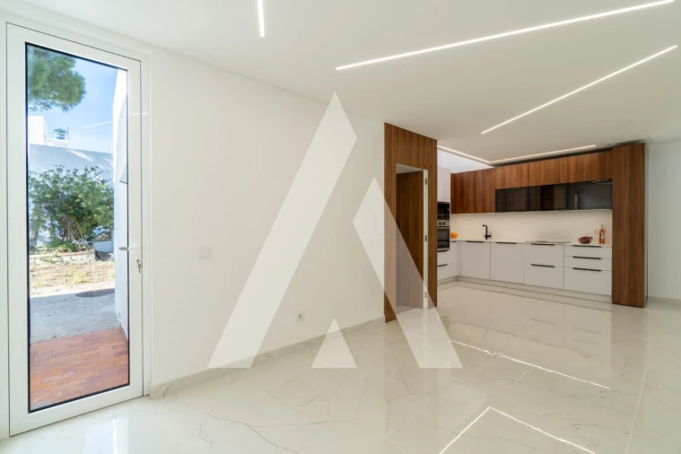 Moradia T3 para Venda em Almancil Foto 42