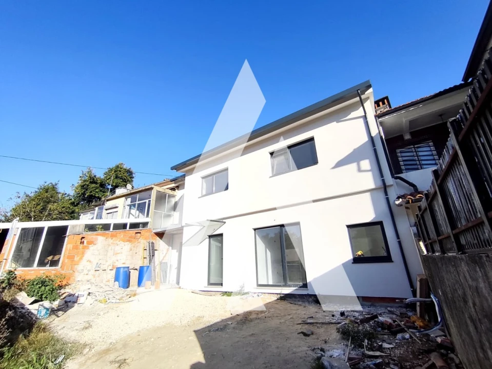 Moradia T3 para Venda em Pessegueiro do Vouga Foto 2