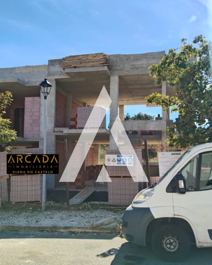 Moradia T4 para Venda em Rio de Mouro Foto 26