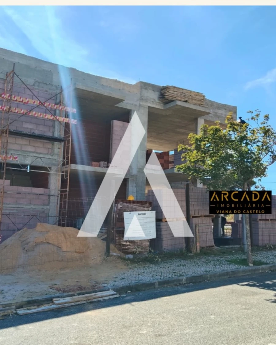 Moradia T4 para Venda em Rio de Mouro Foto 27