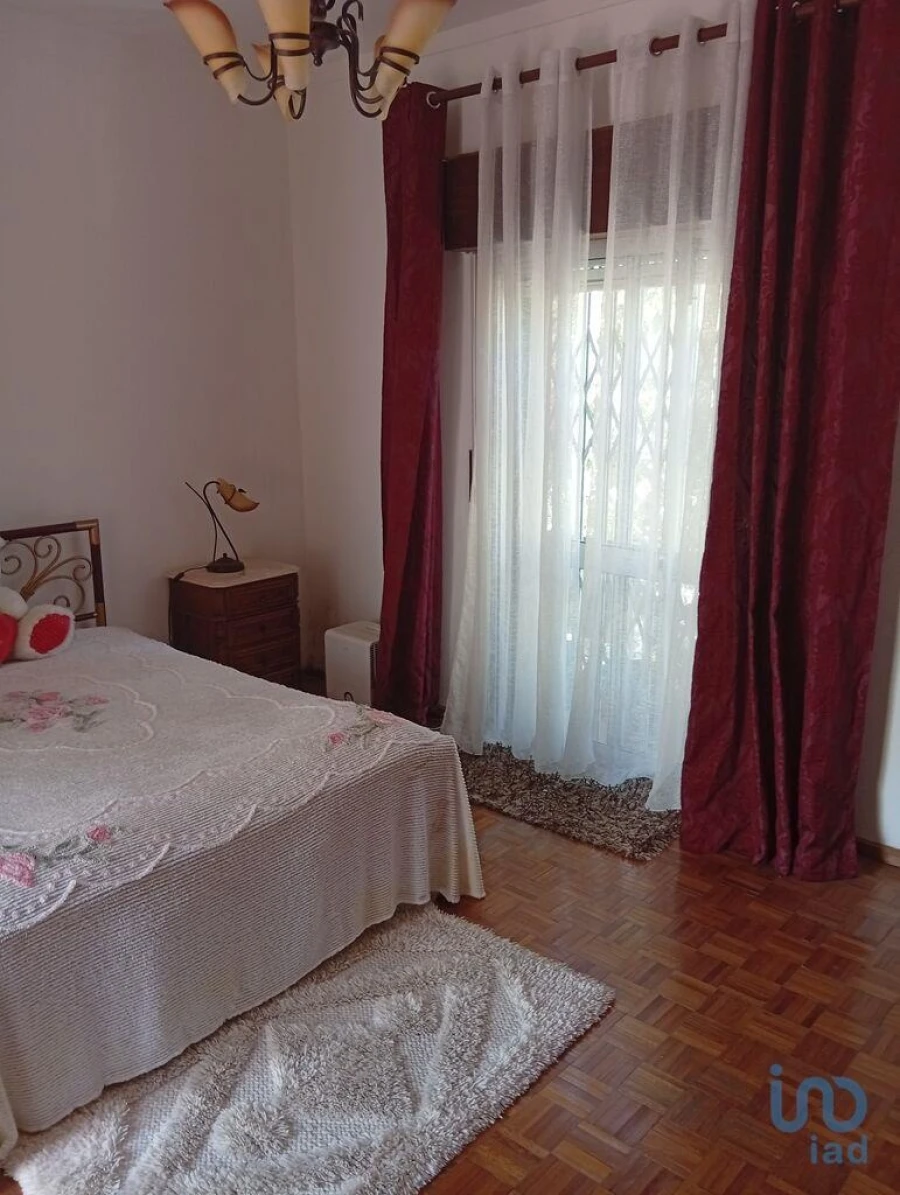 Moradia T4 para Venda em Loule (São Sebastião) Foto 7