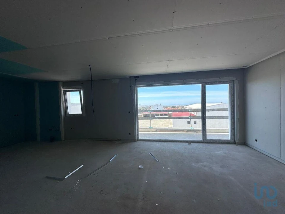 Apartamento T3 para Venda em Atouguia da Baleia Foto 12