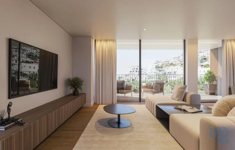Apartamento T3 para Venda em Camara de Lobos Foto 9