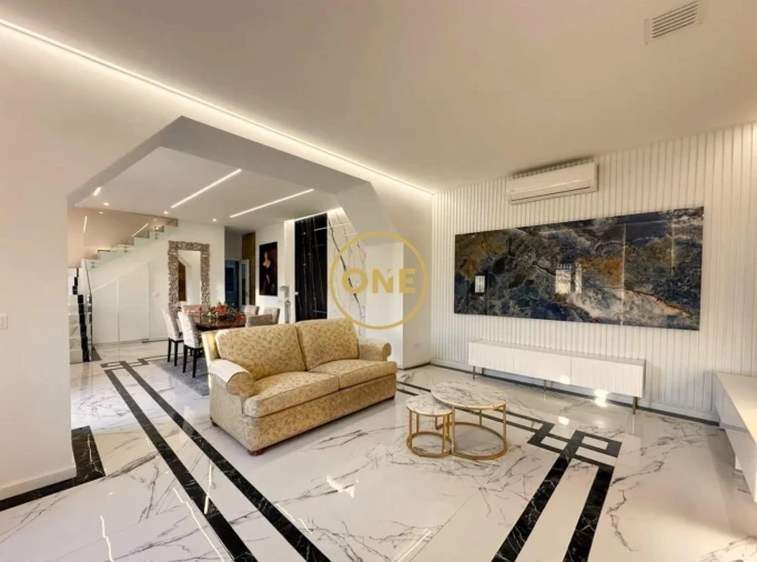 Moradia T4 para Venda em Campanhã Foto 4