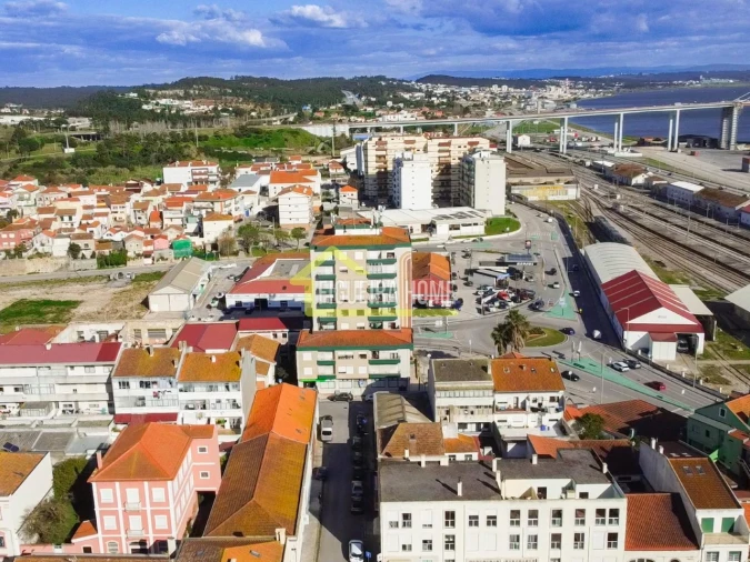 Moradia T4 para Venda em Buarcos Foto 2