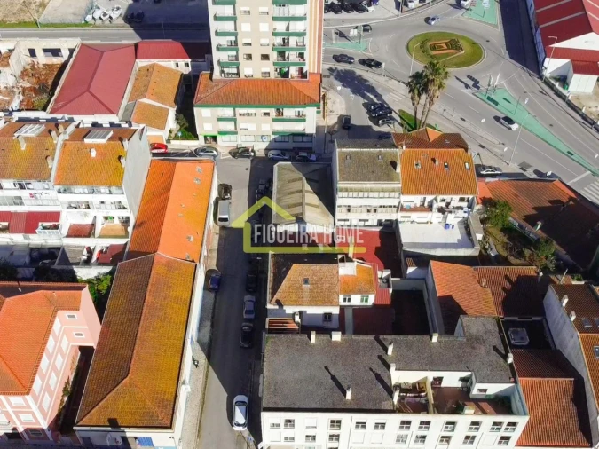 Moradia T4 para Venda em Buarcos Foto 3