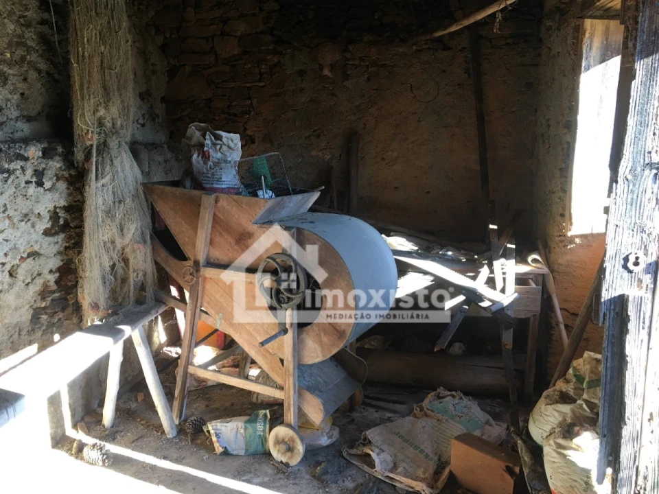 Moradia T3 para Venda em Arega Foto 12