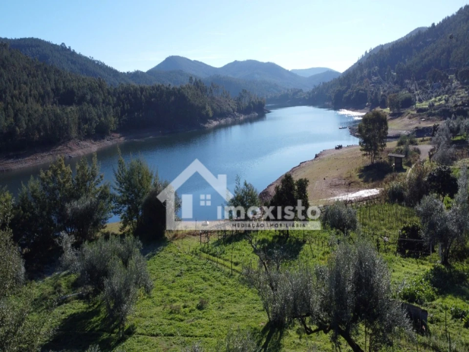 Moradia T3 para Venda em Arega Foto 19