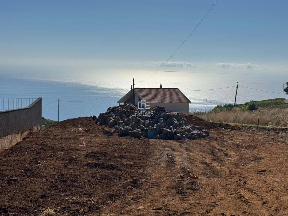 Moradia T3 para Venda em Ponta do Pargo Foto 16