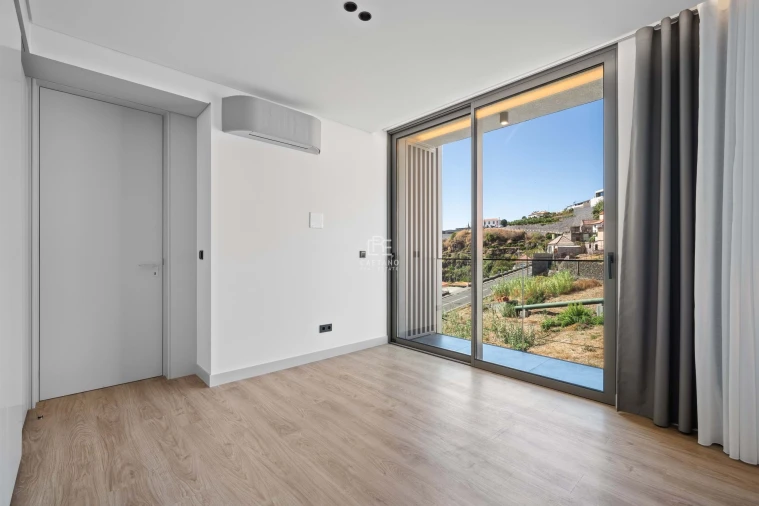 Apartamento T1 para Venda em Calheta Foto 17