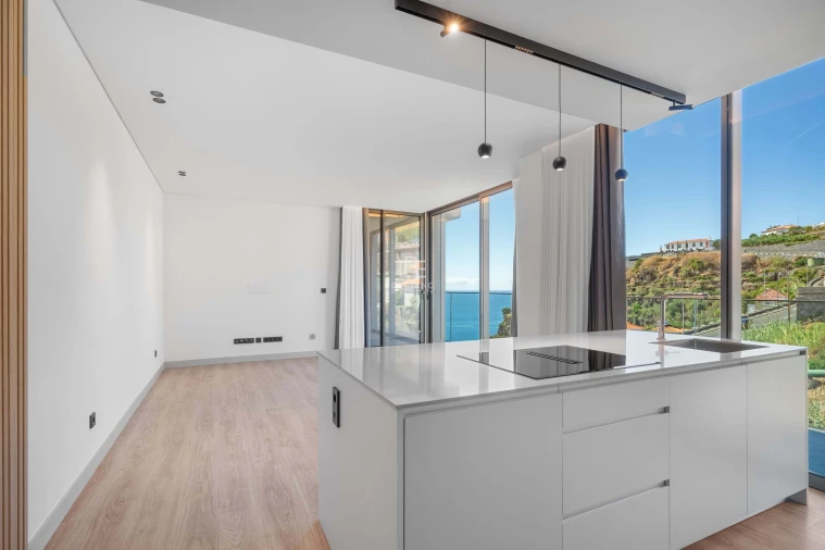 Apartamento T1 para Venda em Calheta Foto 11