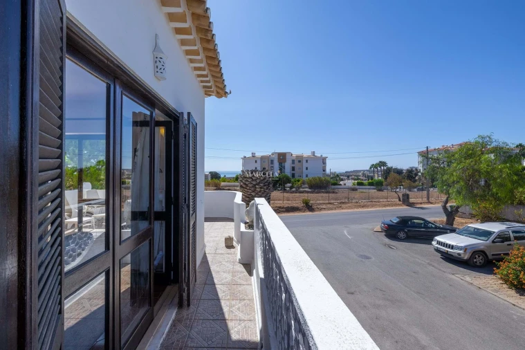 Moradia T4 para Venda em Odiaxere Foto 19