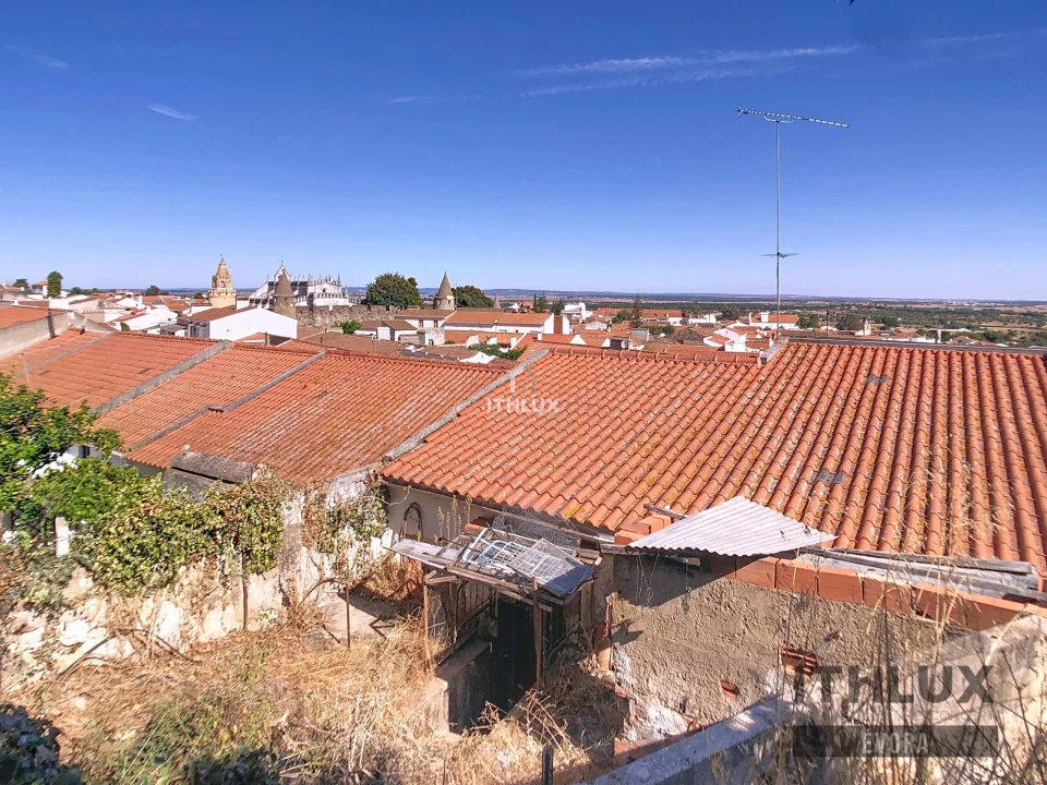 Moradia T3 para Venda em Viana do Alentejo Foto 16